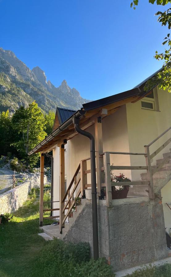 Guesthouse Gezim Selimaj ヴァルボナ エクステリア 写真